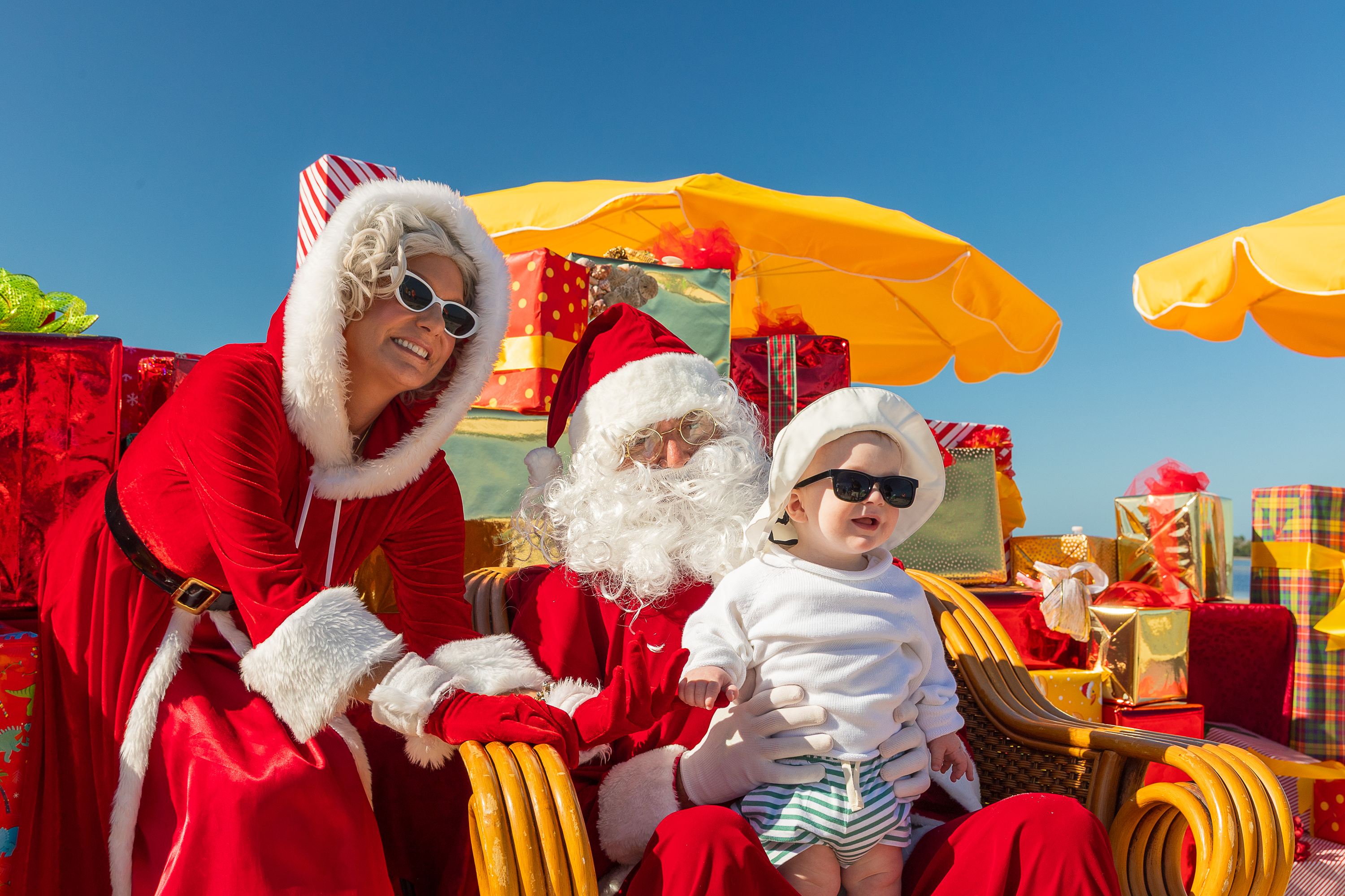 Adventures in Paradise December 2025 Christmas Photos