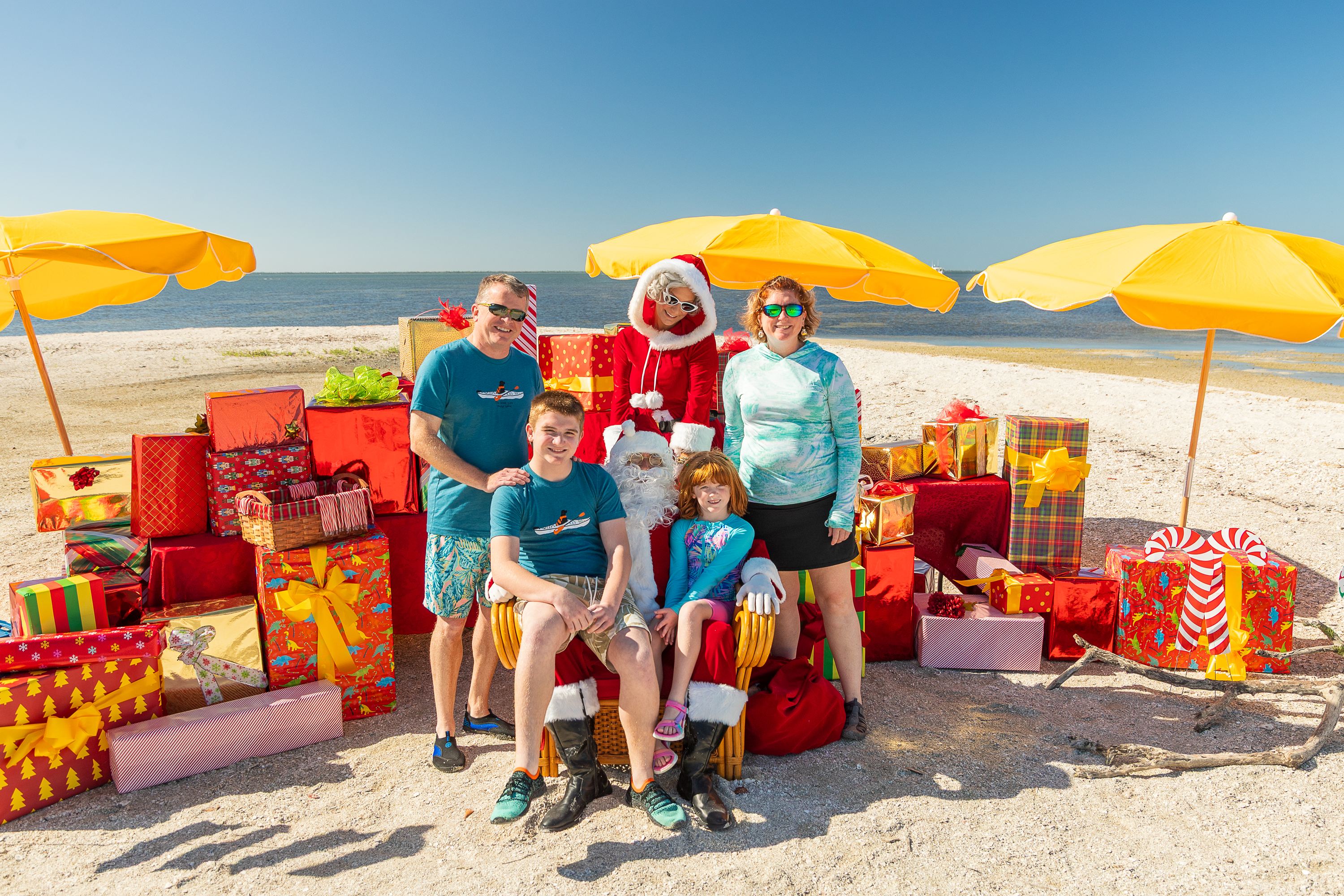 Adventures in Paradise December 2025 Christmas Photos