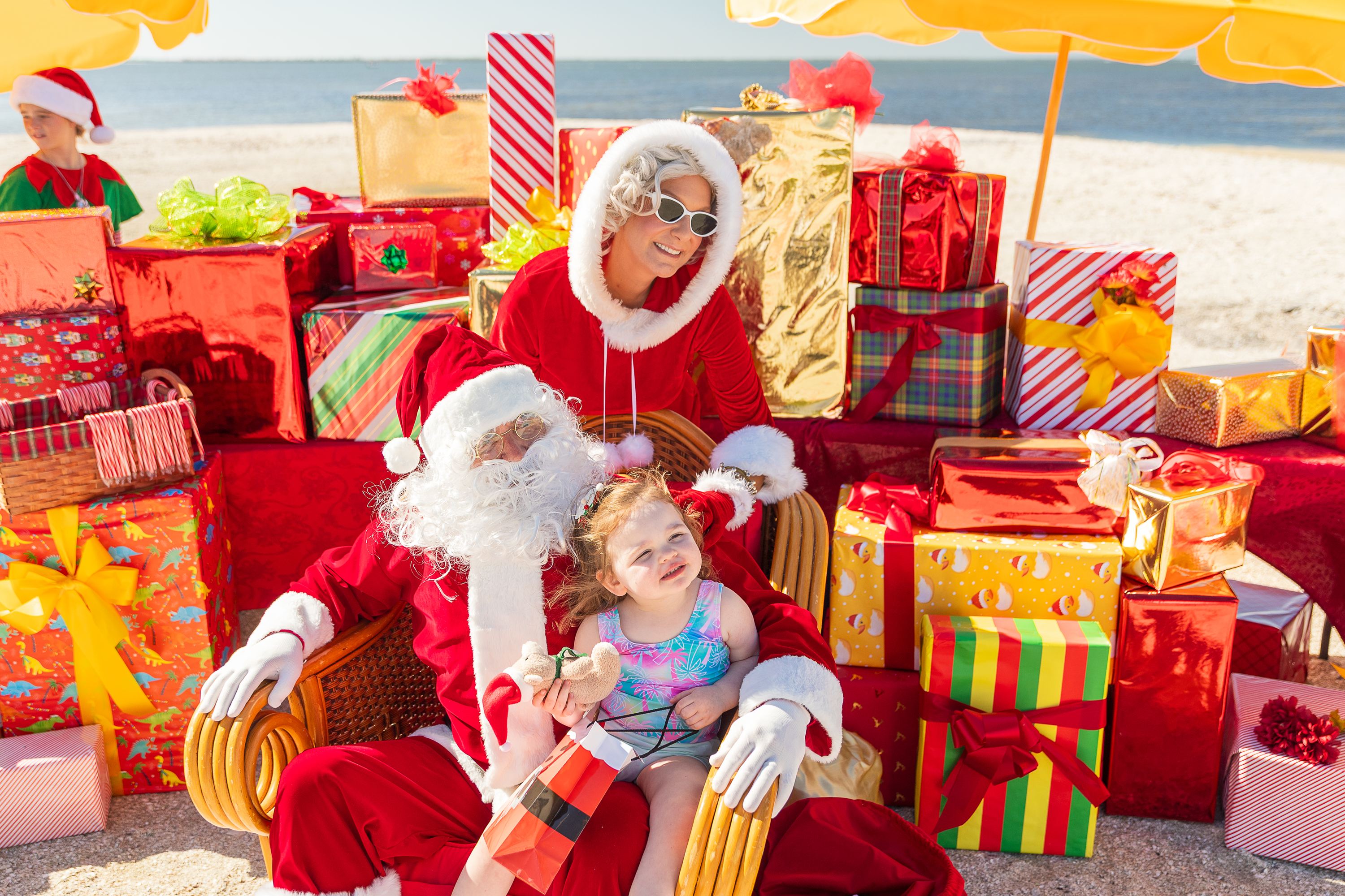 Adventures in Paradise December 2025 Christmas Photos