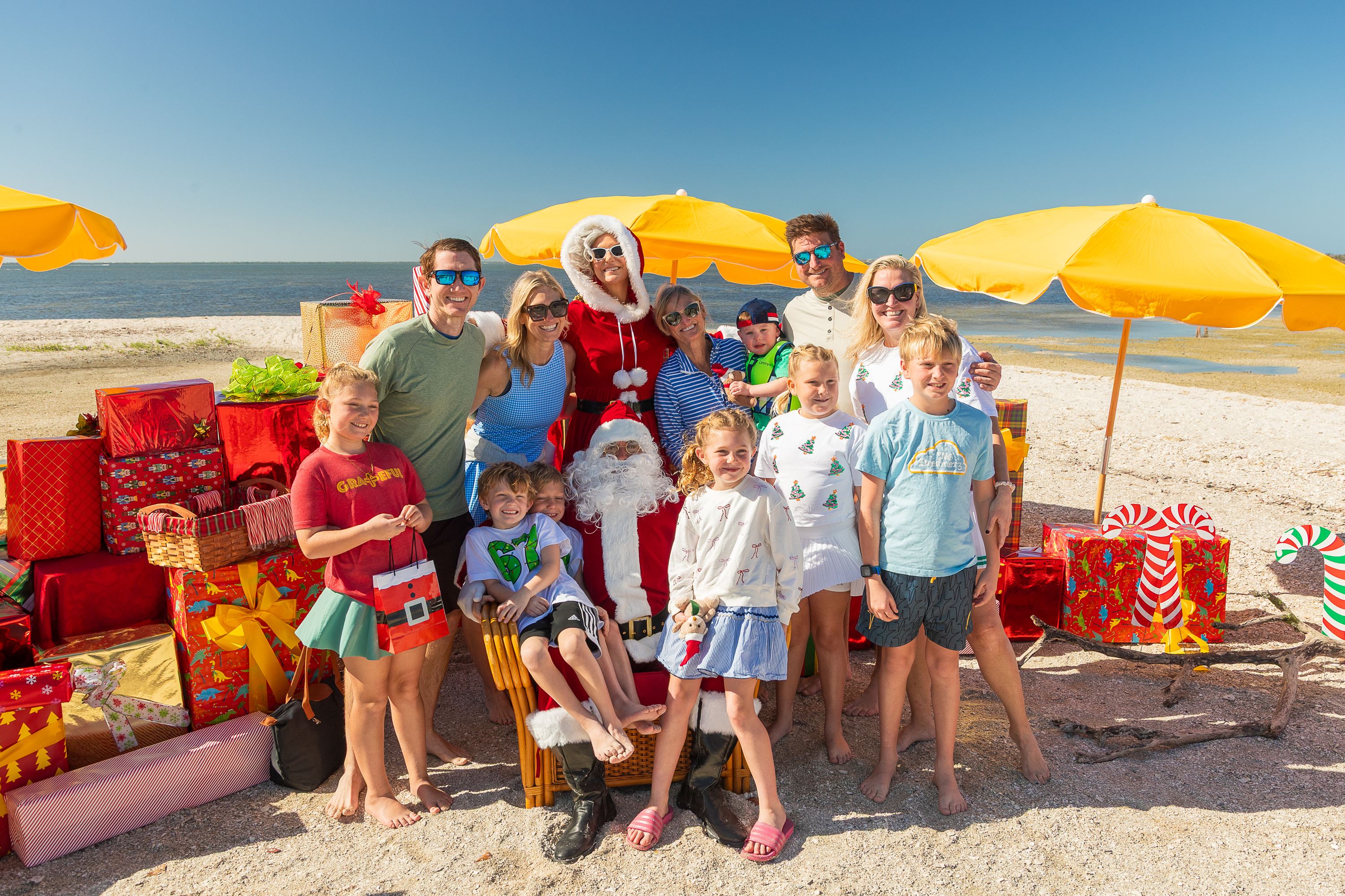 Adventures in Paradise December 2025 Christmas Photos