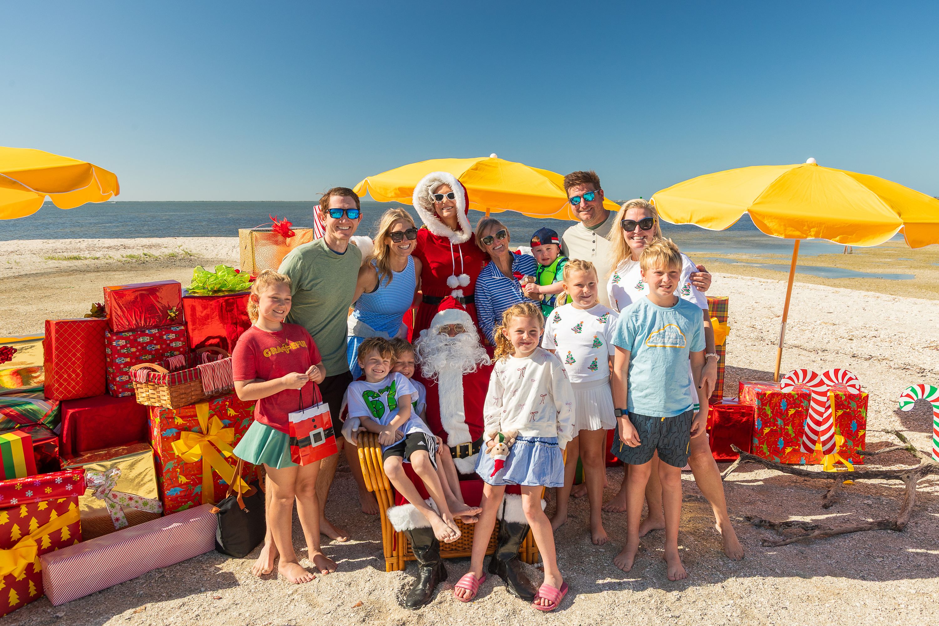 Adventures in Paradise December 2025 Christmas Photos