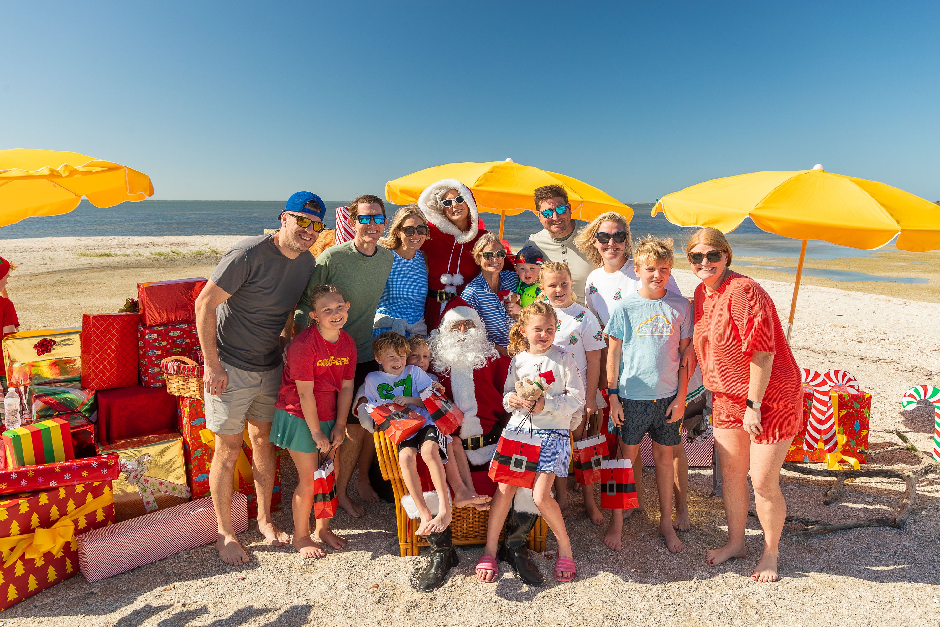 Adventures in Paradise December 2025 Christmas Photos