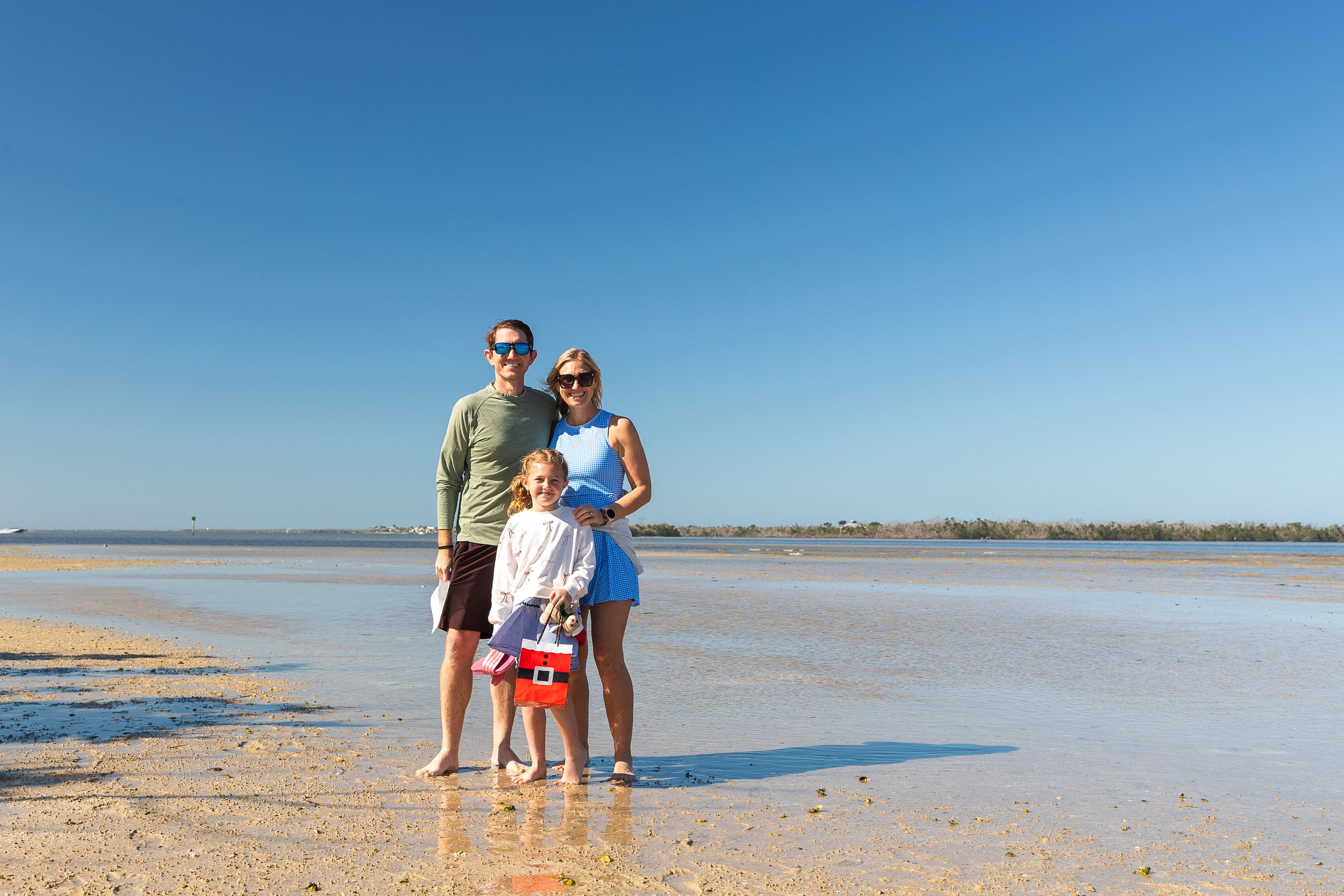 Adventures in Paradise December 2025 Christmas Photos