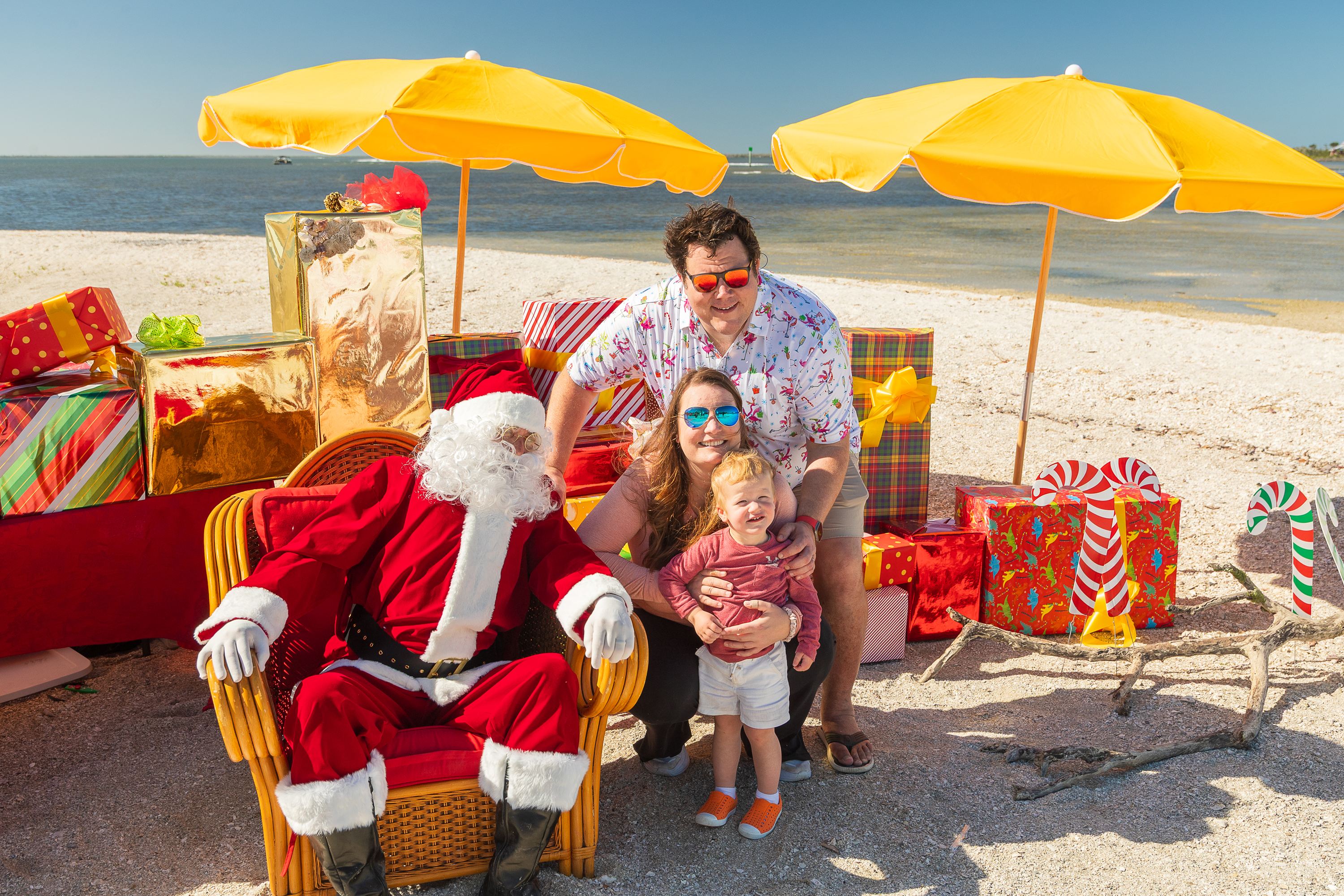 Adventures in Paradise December 2025 Christmas Photos