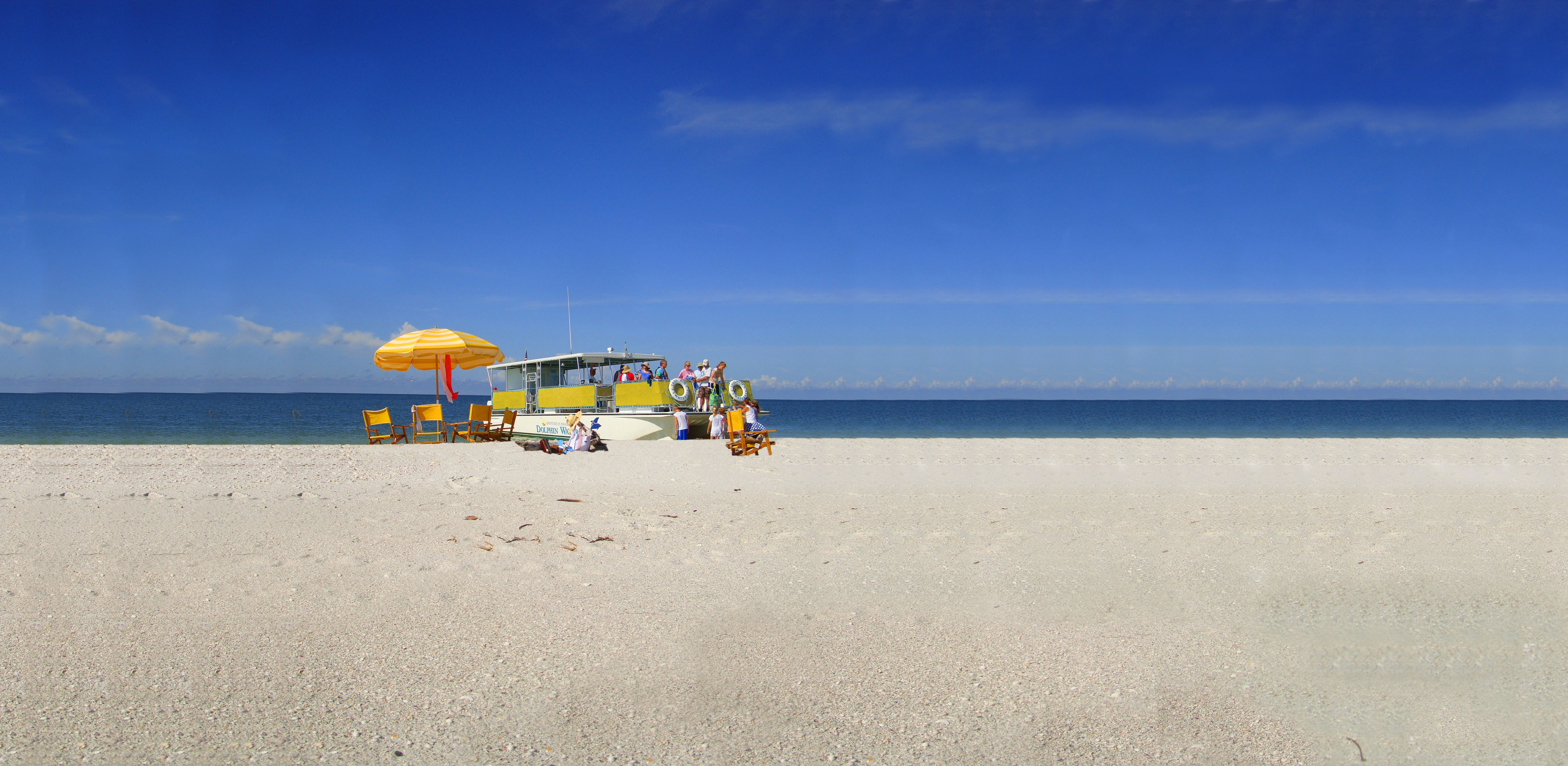 sanibel-yellow-boat-shelling